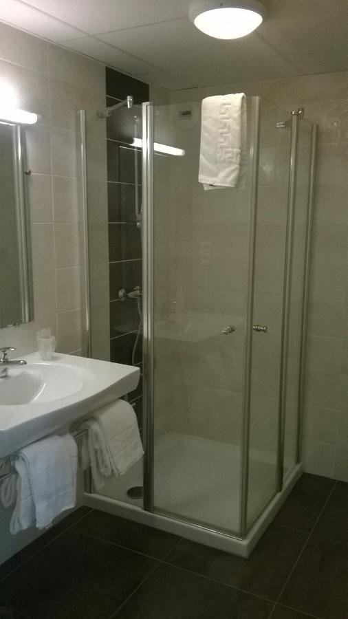 Hotel De France Espalion Ngoại thất bức ảnh