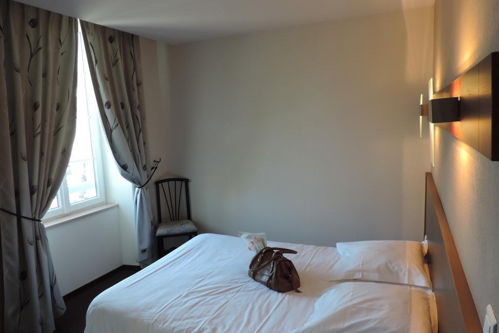Hotel De France Espalion Ngoại thất bức ảnh
